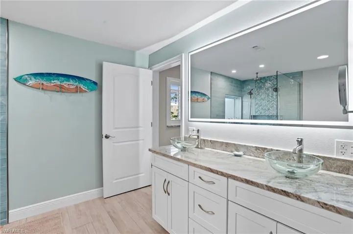 5257 Stratford Ct, Cape Coral, Florida 33904