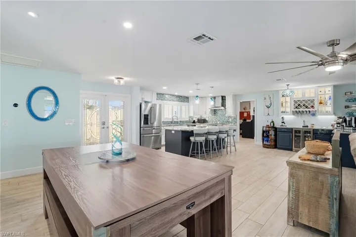 5257 Stratford Ct, Cape Coral, Florida 33904