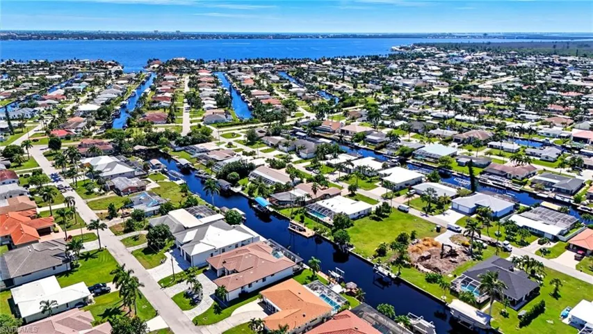 5257 Stratford Ct, Cape Coral, Florida 33904