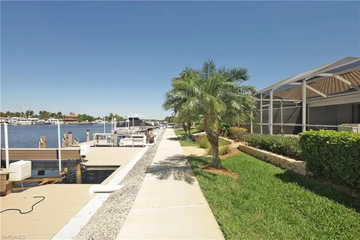 330  Stella Maris S DR, Naples, FL 34114