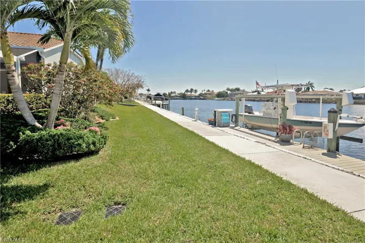 330  Stella Maris S DR, Naples, FL 34114