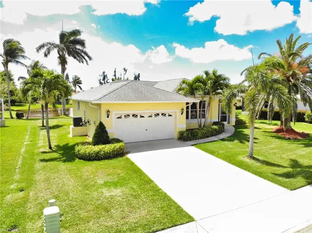 8885  Staghorn  WAY, Fort Myers, FL 33908