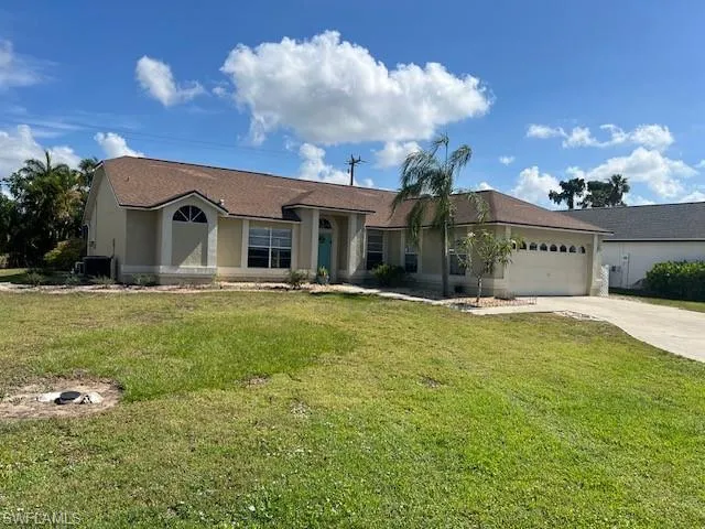 9794 Country Oaks Dr, Fort Myers, Florida 33967