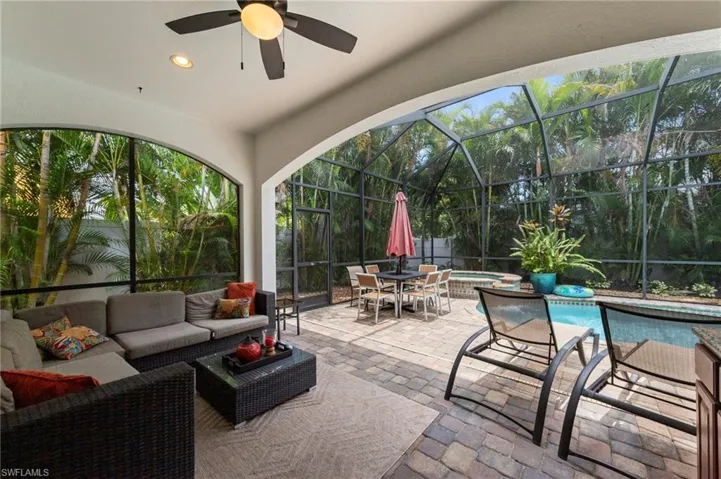 538 104th Ave N, Naples, Florida 34108