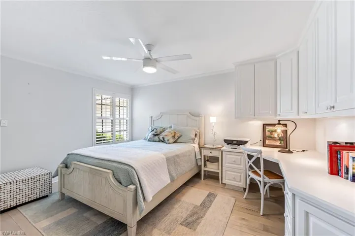 3054  Futuna  LN, Naples, FL 34119