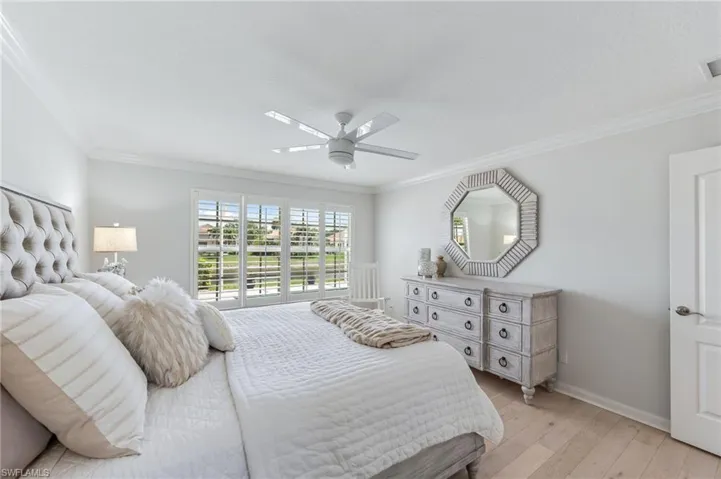 3054  Futuna  LN, Naples, FL 34119