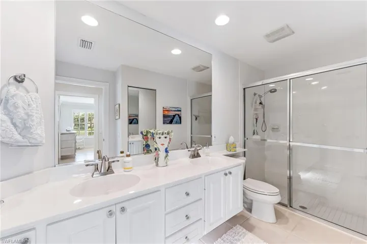 3054  Futuna  LN, Naples, FL 34119