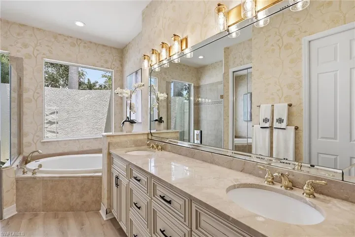 7673 Mulberry Ln, Naples, Florida 34114