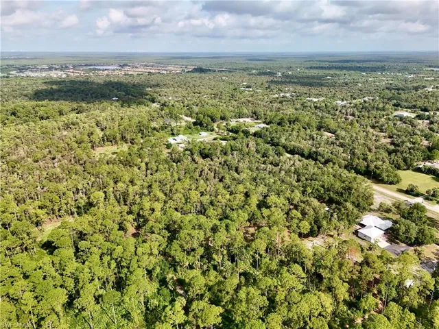 260 35th Ave Nw, Naples, Florida 34120