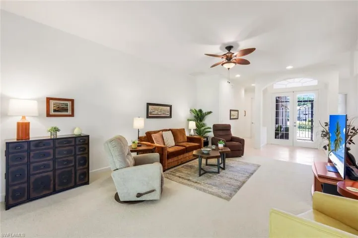 6078  Highwood Park  CT, Naples, FL 34110