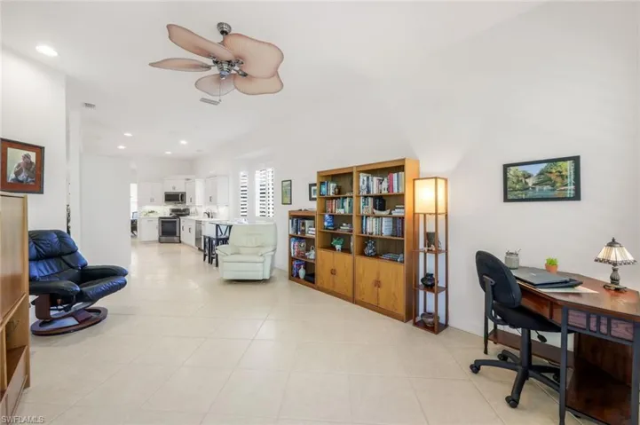 6078  Highwood Park  CT, Naples, FL 34110