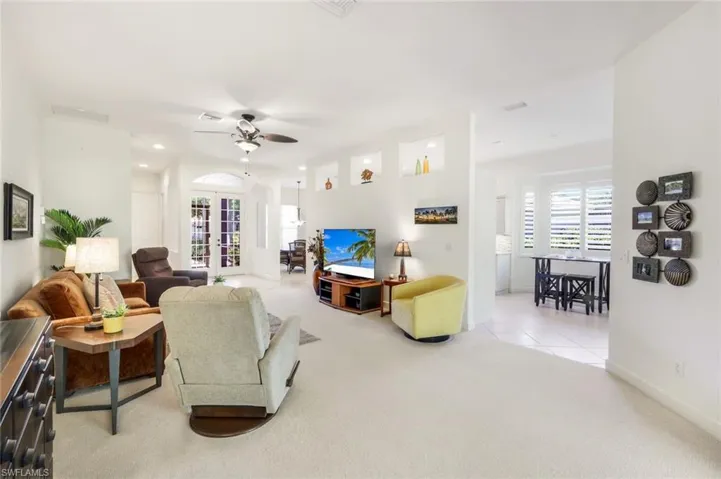 6078  Highwood Park  CT, Naples, FL 34110