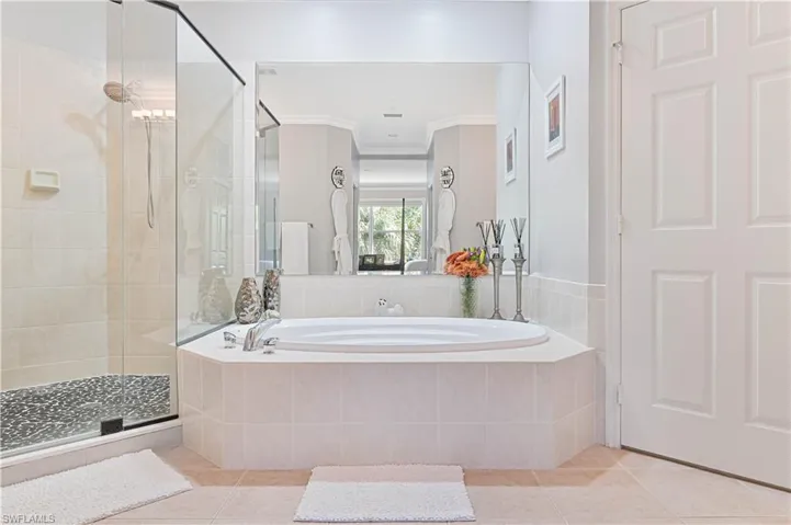 18900 Bay Woods Lake Dr 203, Fort Myers, Florida 33908