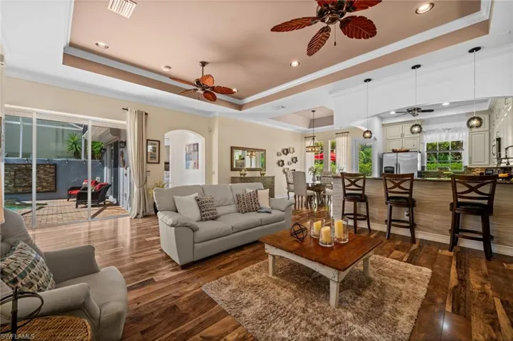 4830 Europa Dr, Naples, Florida 34105