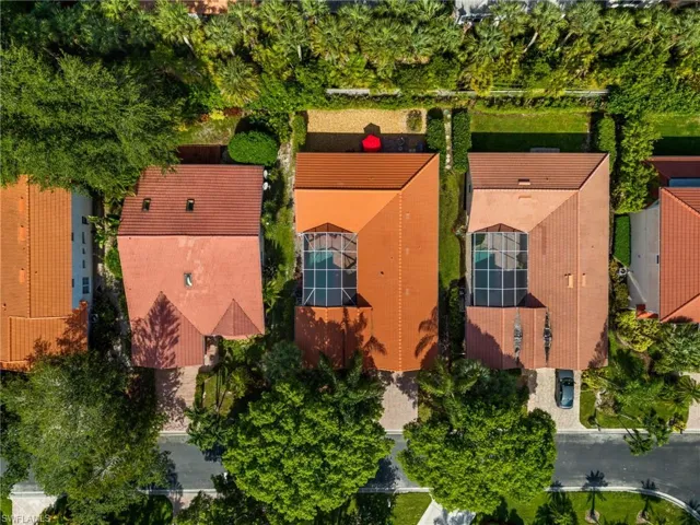 4830 Europa Dr, Naples, Florida 34105