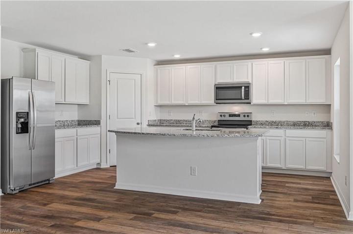 1370  Bush W ST, Immokalee, FL 34142
