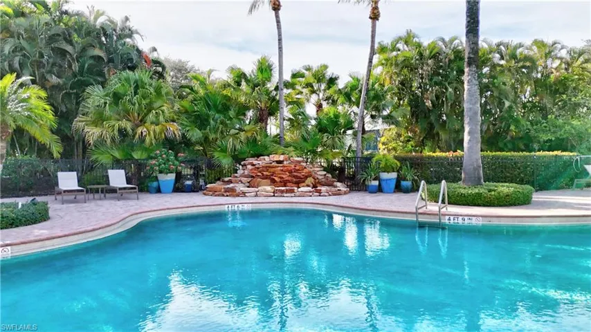 1696 Sarazen Pl, Naples, Florida 34120