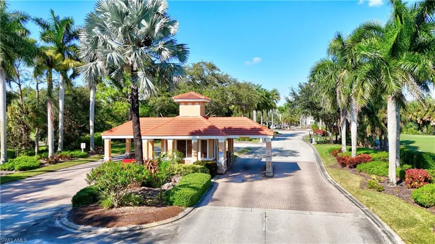 1696 Sarazen Pl, Naples, Florida 34120