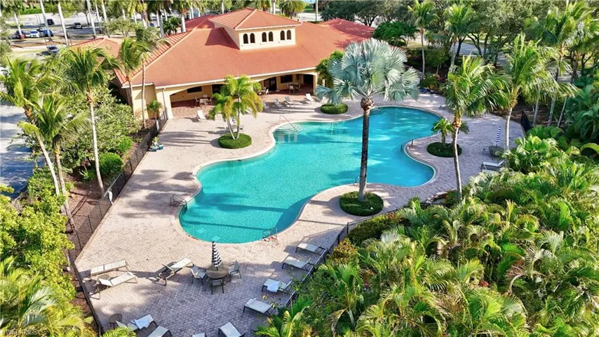 1696 Sarazen Pl, Naples, Florida 34120