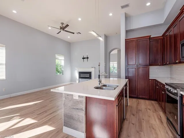 1696 Sarazen Pl, Naples, Florida 34120
