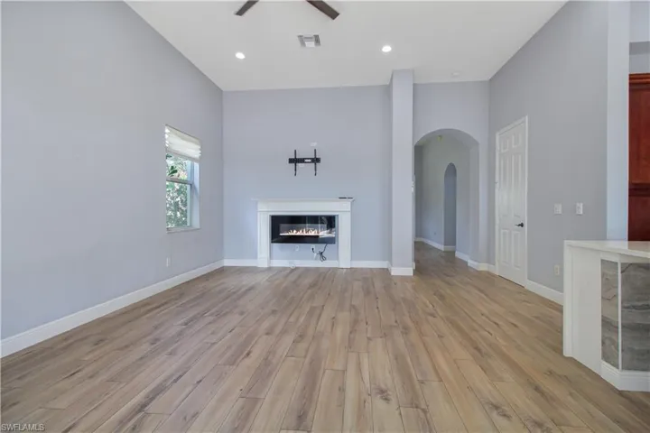 1696 Sarazen Pl, Naples, Florida 34120