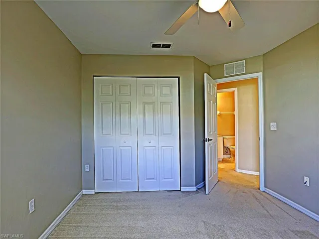 3647 Pine Oak Cir 107, Fort Myers, Florida 33916
