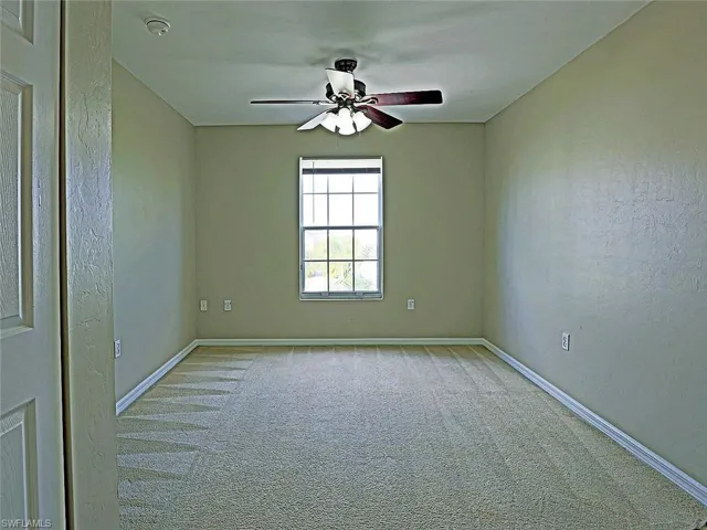3647 Pine Oak Cir 107, Fort Myers, Florida 33916