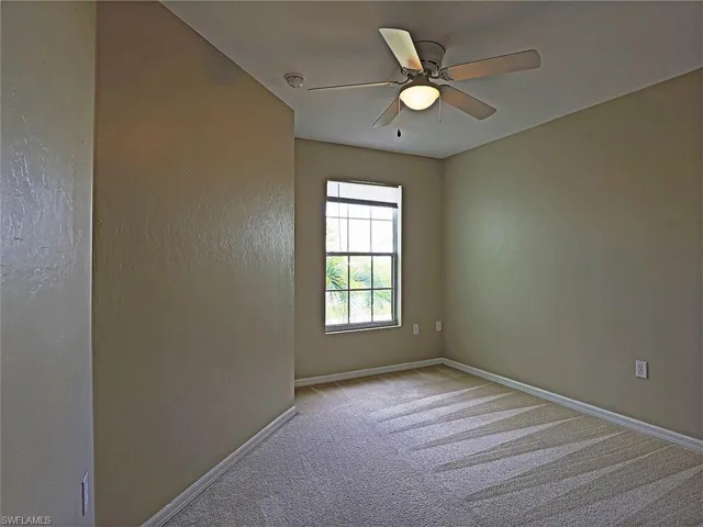 3647 Pine Oak Cir 107, Fort Myers, Florida 33916