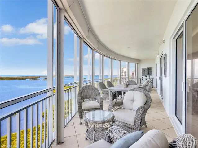 20TH FLOOR West Balcony