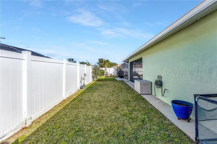 2203 SE 1st  TER, Cape Coral, FL 33990