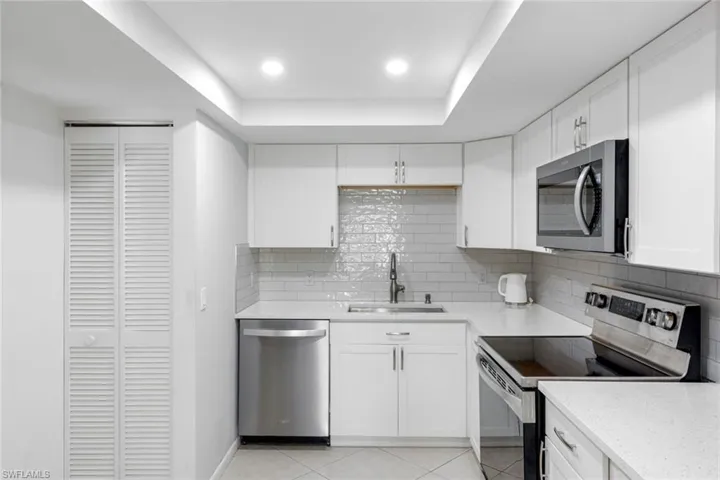 5954 Pelican Bay Blvd 222, Naples, Florida 34108