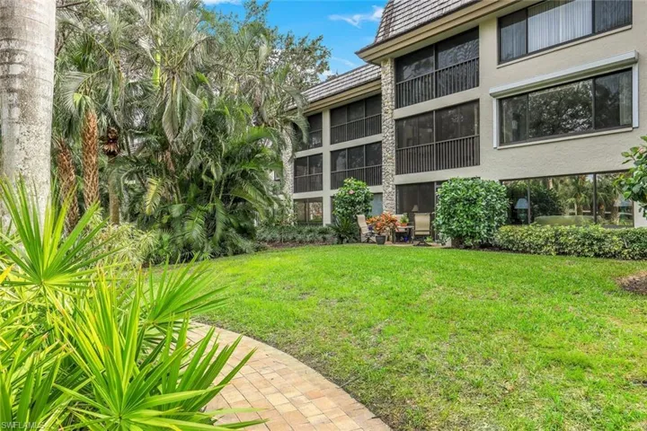 5954 Pelican Bay Blvd 222, Naples, Florida 34108
