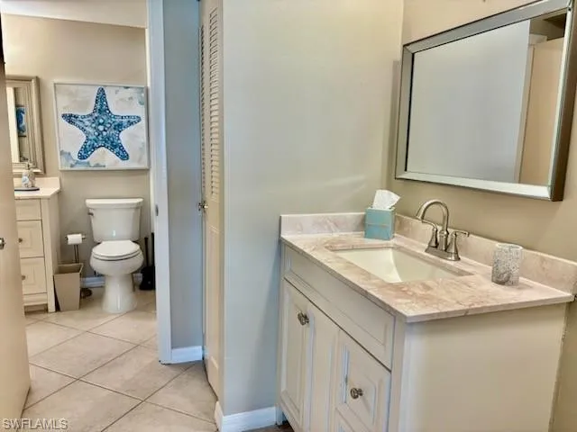 60  Pelican W ST, Naples, FL 34113