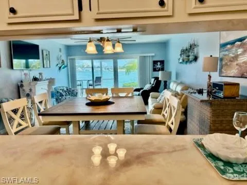 60  Pelican W ST, Naples, FL 34113