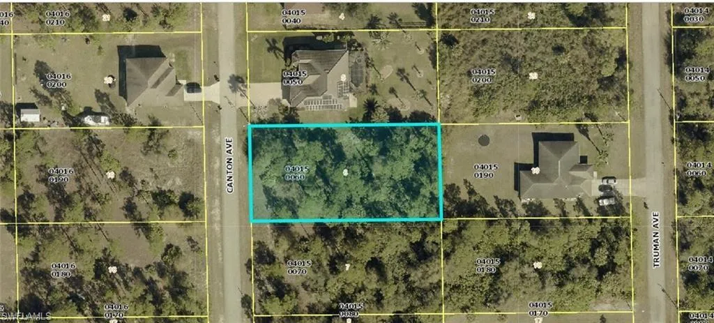 512 Canton Ave, Lehigh Acres, Florida 33972