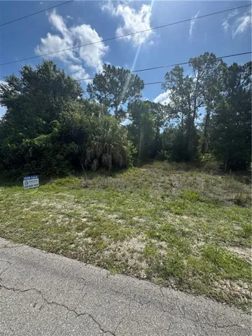 512 Canton Ave, Lehigh Acres, Florida 33972