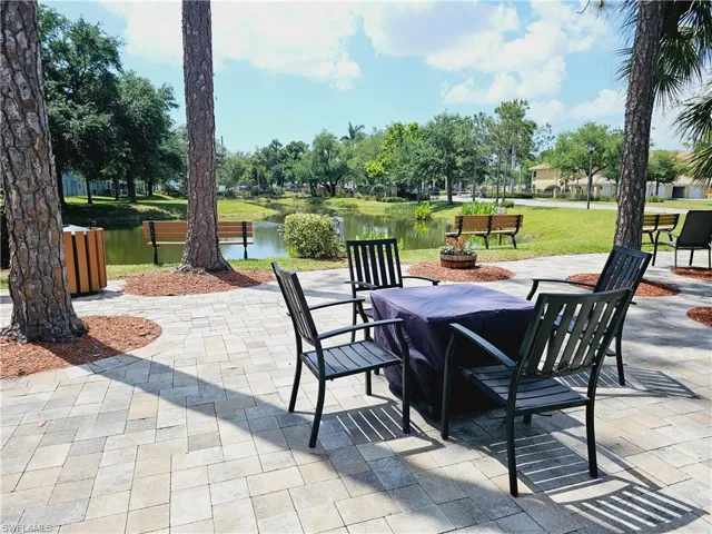 Great area to sit and relax & watch the wildlife