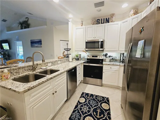 Plenty of cabinet space in your spacious kitchen