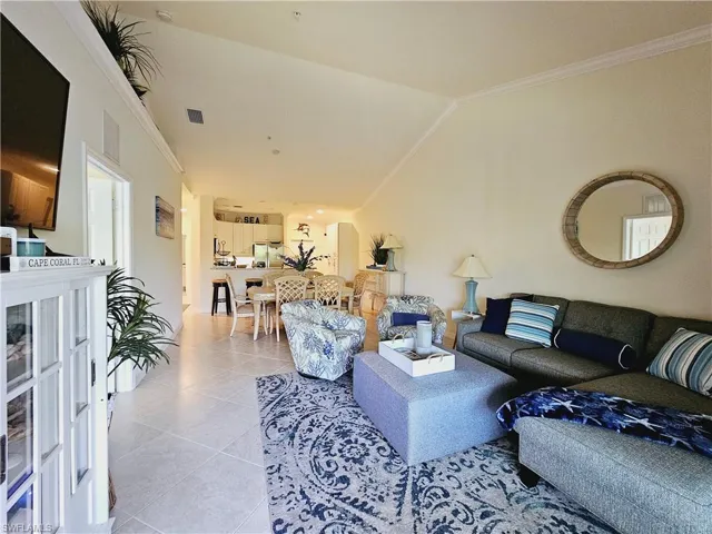 1051  Winding Pines  CIR, Cape Coral, FL 33909
