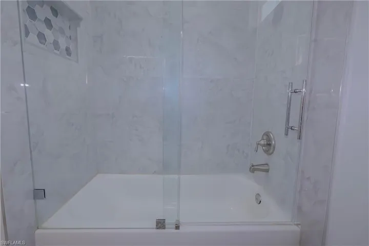 3660 39th Ave Ne, Naples, Florida 34120