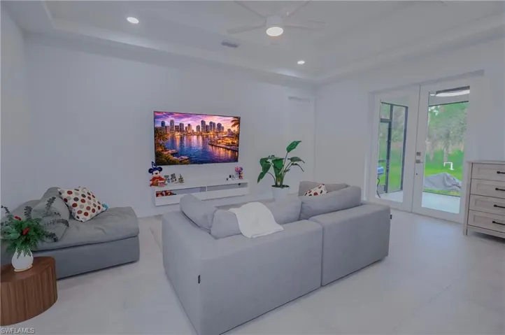 3660  39th NE AVE, Naples, FL 34120