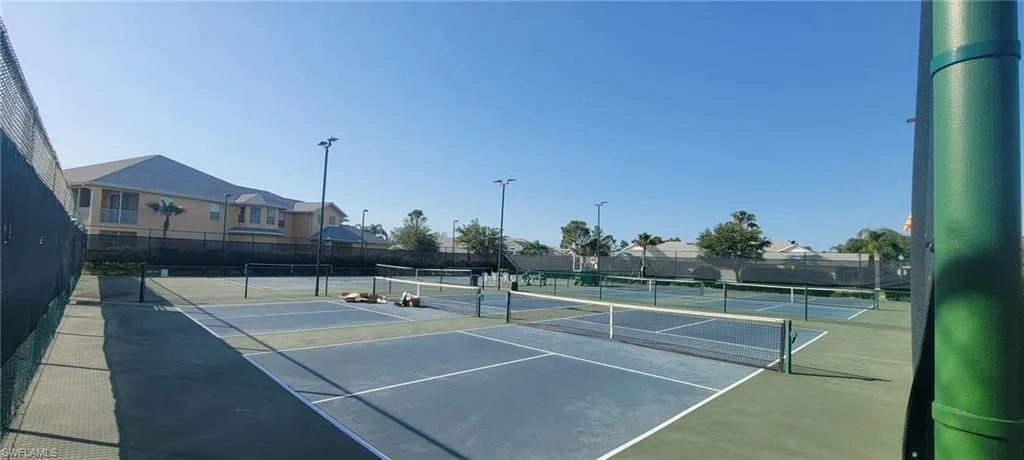 Tennis/Pickleball Courts