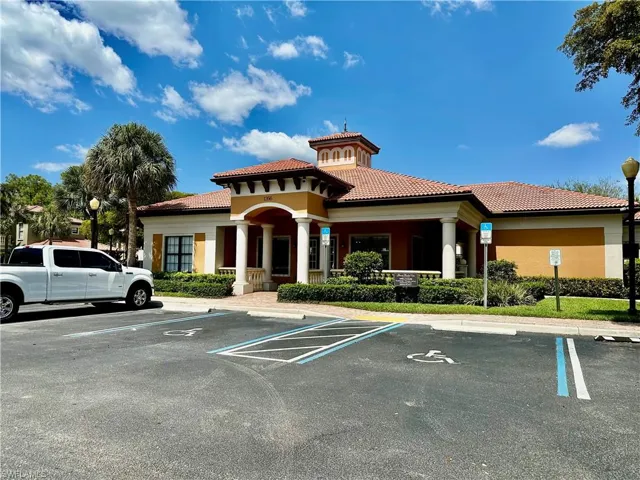 1338 Corso Palermo Ct 2403, Naples, Florida 34105