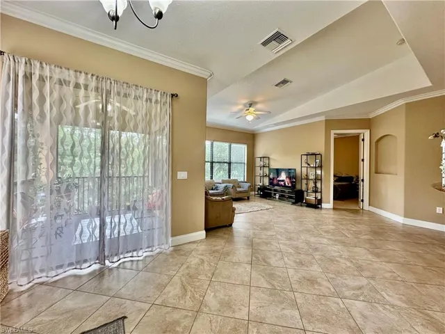 1338  Corso Palermo  CT, Naples, FL 34105