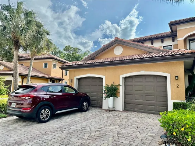 1338  Corso Palermo  CT, Naples, FL 34105