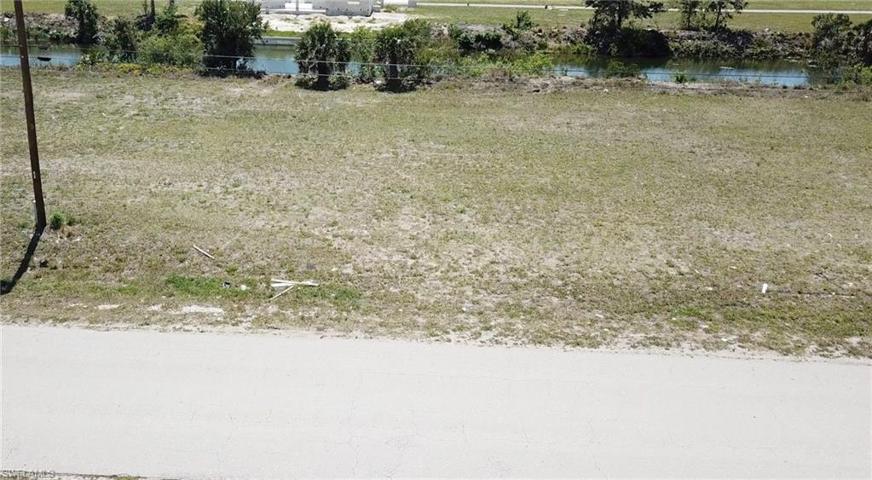 2522 NE 6th AVE, CAPE CORAL FL 33909