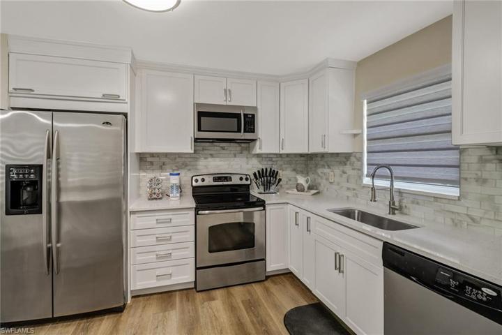 27141 Sun Aqua LN, BONITA SPRINGS FL 34135
