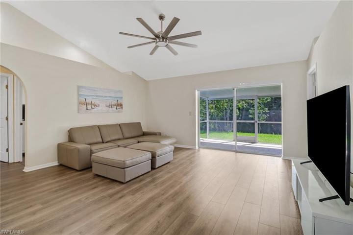 27141 Sun Aqua LN, BONITA SPRINGS FL 34135