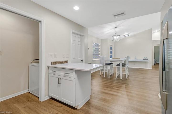27141 Sun Aqua LN, BONITA SPRINGS FL 34135