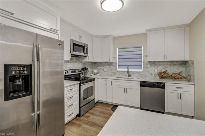 27141 Sun Aqua LN, BONITA SPRINGS FL 34135